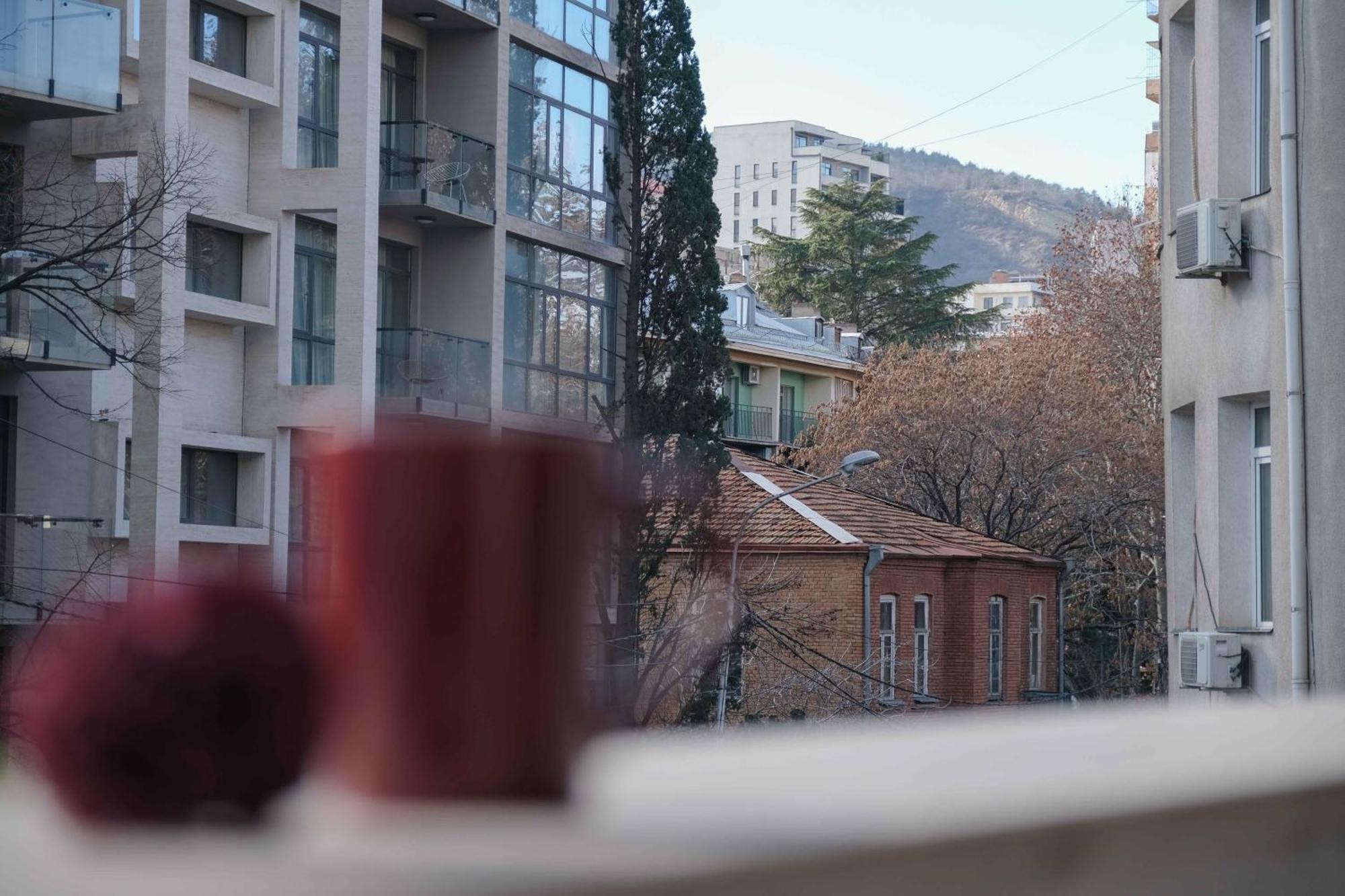 Round Garden Hotel Tbilisi Exterior foto